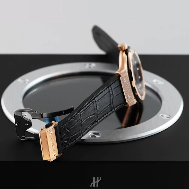 Hublot Classic Fusion 542.OX.1180.LR.1104 Image 4